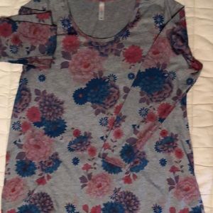 Lularoe long sleeve t-shirt Lynnae